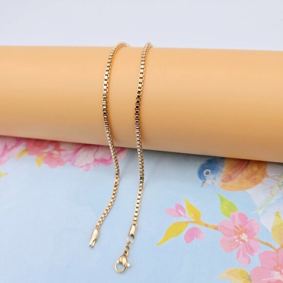 "Rose Gold Plated Square Link Chain Necklace for Women – 48cm, XPNL0114 - Picture 6 of 12